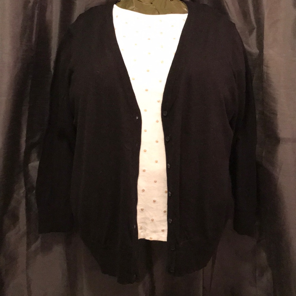 Black cardi, v-neck, 3x